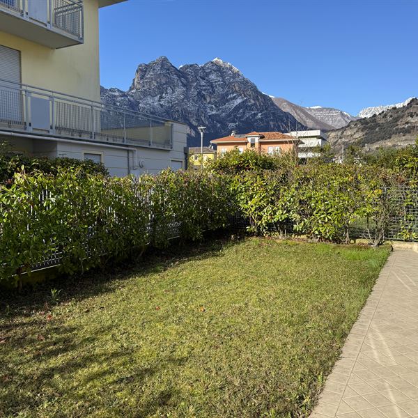 3-Zimmer-Wohnung mit privatem Garten in Torbole sul Garda