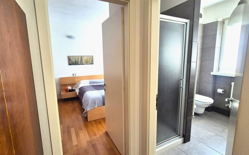 TORBOLE SUL GARDA: TRILOCALE CON GIARDINO | Ma. Vi Mediazioni